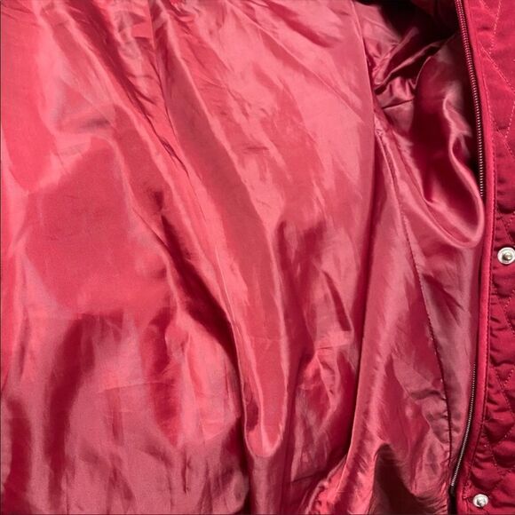 NORTHERN REFLECTIONS | Quilted Styled Hooded Jacket - Picture 7 of 9